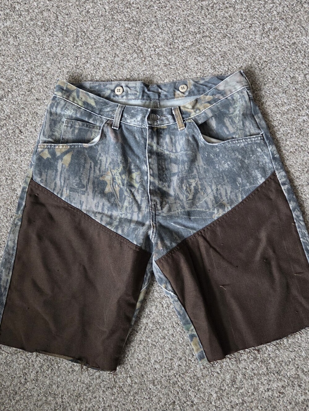Vintage Y2K Wrangler Pro Gear Double Knee Cutoff Treestand Camo Shorts Mens 32